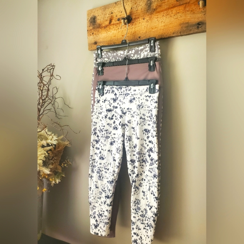 Bundle! 3 Floral and Solid Leggings Set